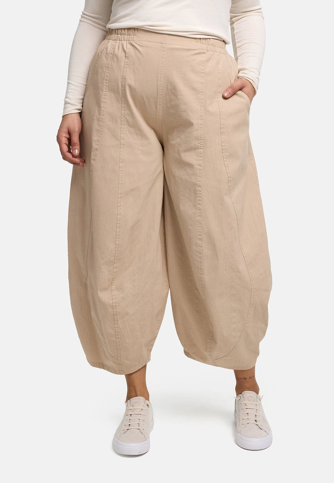 SERENA PANT – relaxed balloon fit & super comfortable with stretch