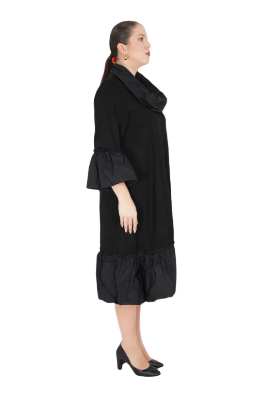ROLL COLAR DRESS