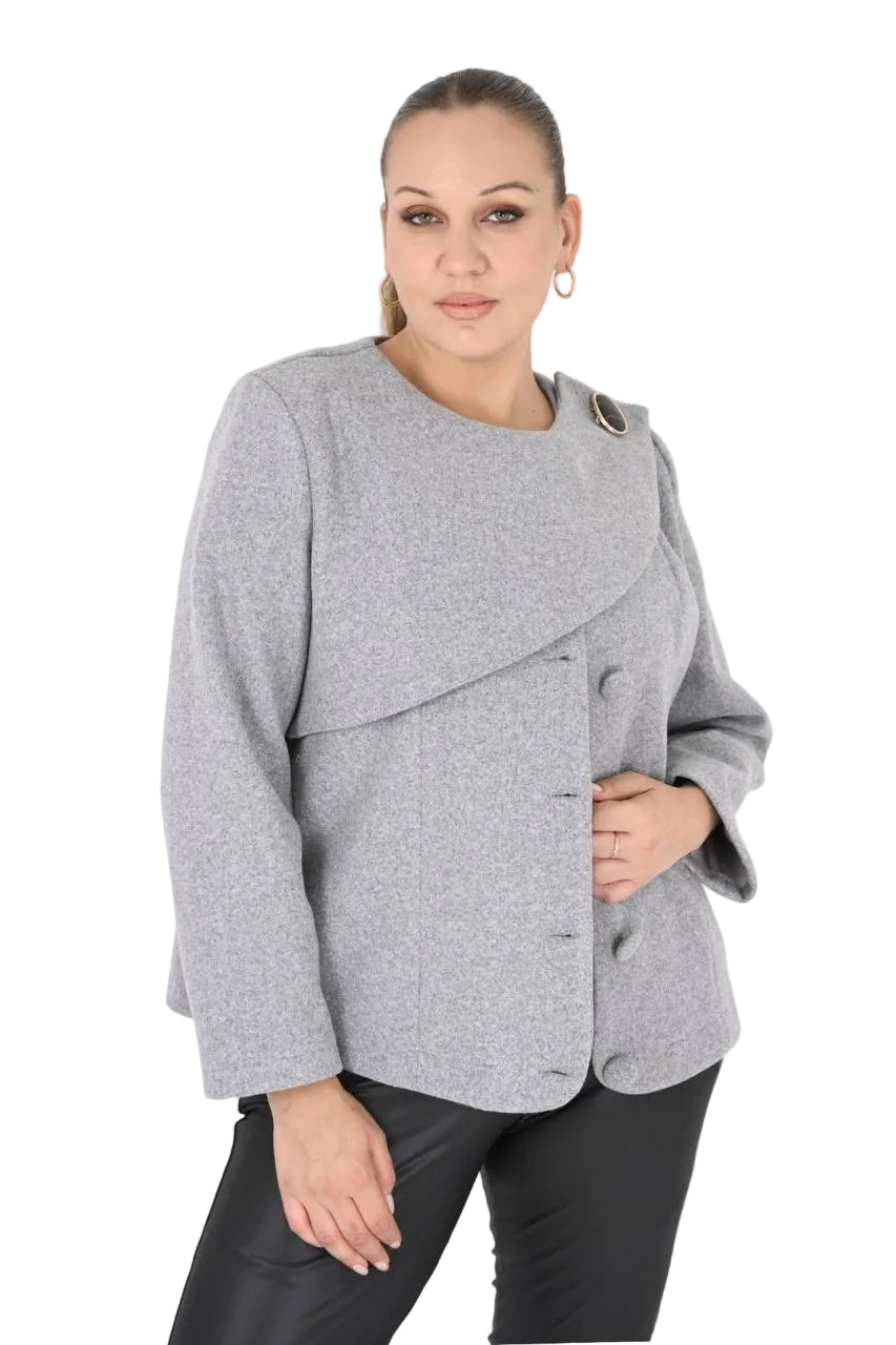 SHORT JACKET with button overlay