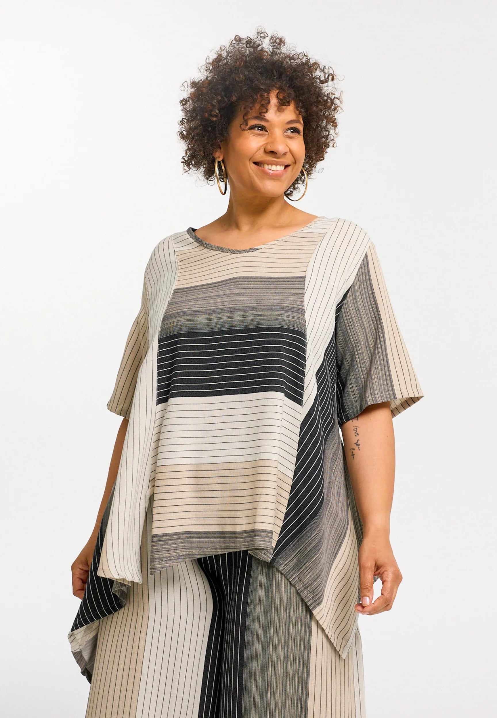 KEKOO   TUNIC FLOWING, NATURAL AND MODERN